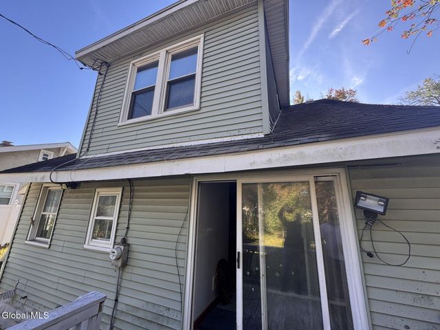 13 Corlaer Avenue, Schenectady, NY 12304