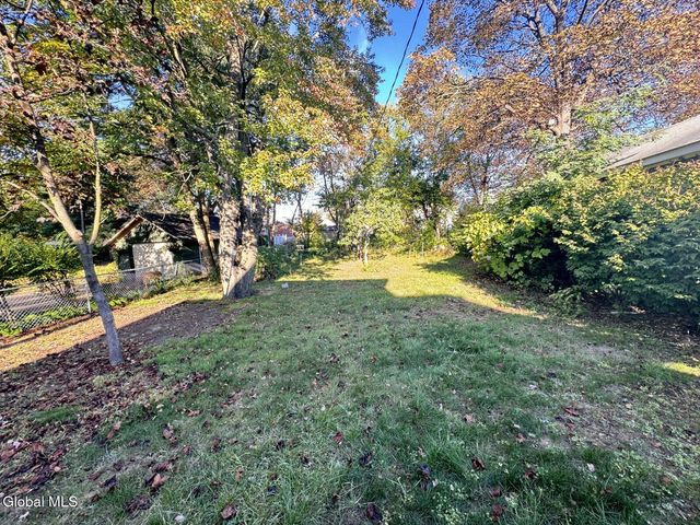 13 Corlaer Avenue, Schenectady, NY 12304