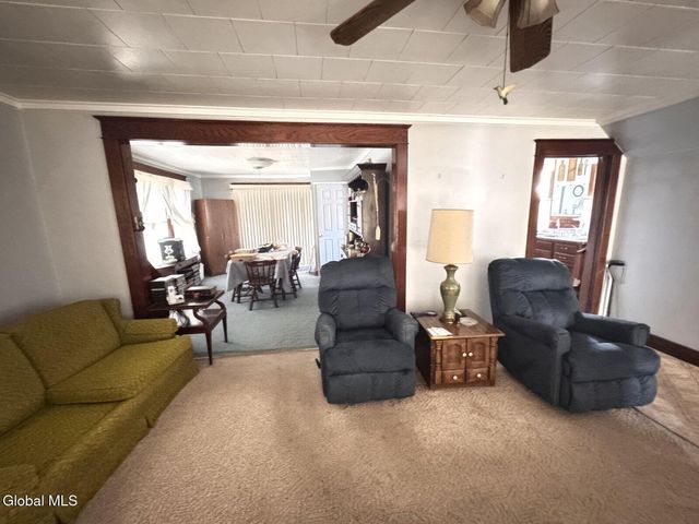 13 Corlaer Avenue, Schenectady, NY 12304