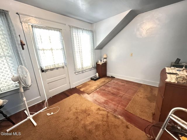 13 Corlaer Avenue, Schenectady, NY 12304