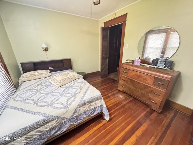 13 Corlaer Avenue, Schenectady, NY 12304