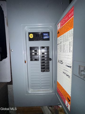 13 Corlaer Avenue, Schenectady, NY 12304