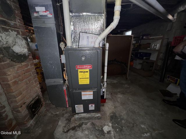 13 Corlaer Avenue, Schenectady, NY 12304