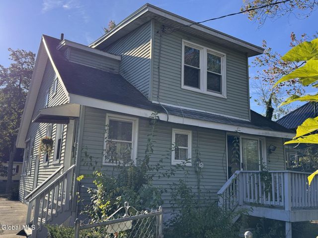 13 Corlaer Avenue, Schenectady, NY 12304