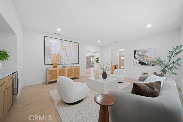 1676 W 24th, Los Angeles, CA 90007