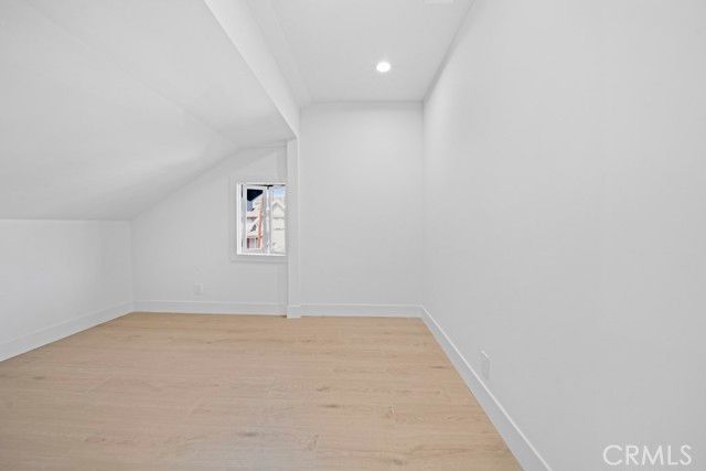 1676 W 24th, Los Angeles, CA 90007