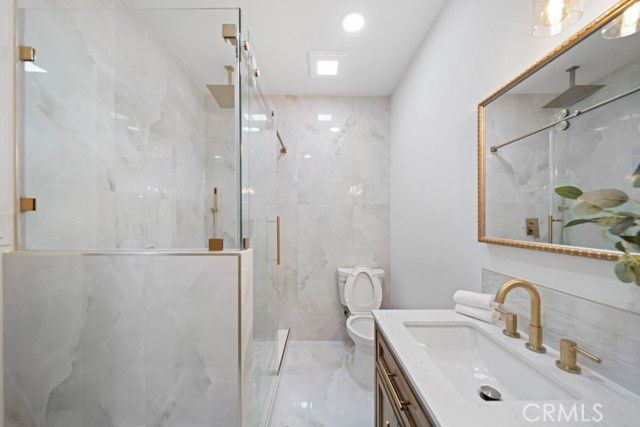 1676 W 24th, Los Angeles, CA 90007