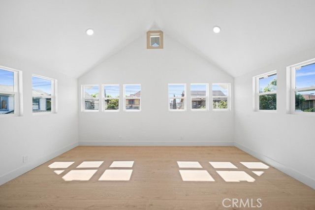 1676 W 24th, Los Angeles, CA 90007