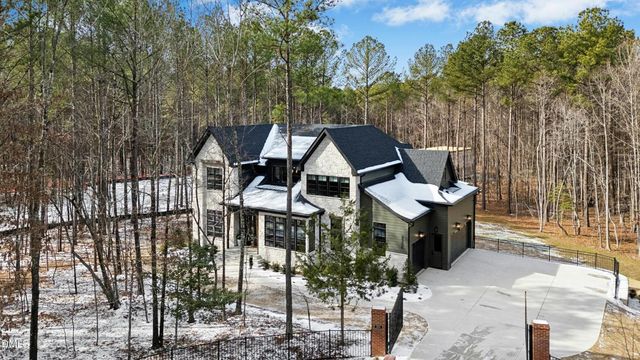 2200 Paddstowe Main Way, Wake Forest, NC 27587