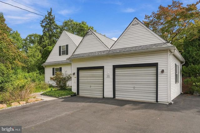 528 MONTGOMERY RD, Ambler, PA 19002