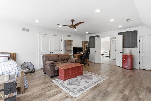 6313 Mountain Oaks Way, Wake Forest, NC 27587