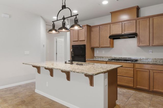 1283 Shady Pines St, Manteca, CA 95336
