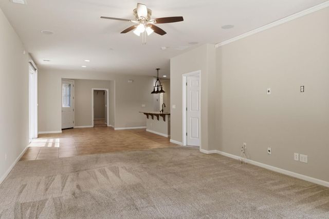 1283 Shady Pines St, Manteca, CA 95336