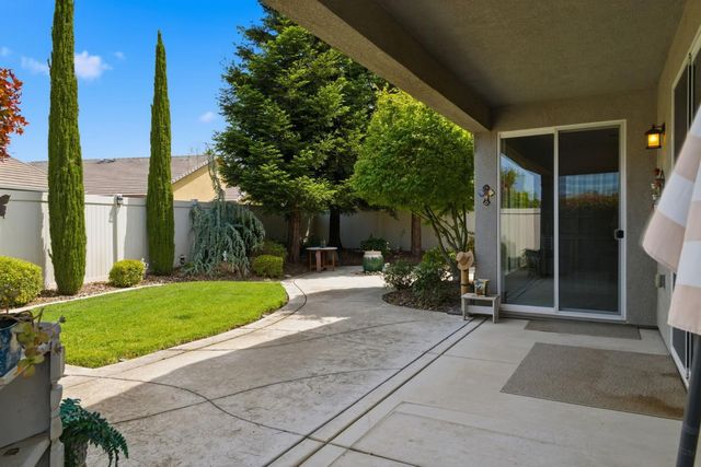 1283 Shady Pines St, Manteca, CA 95336