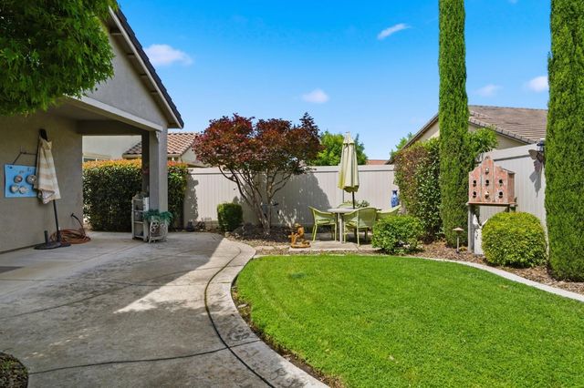 1283 Shady Pines St, Manteca, CA 95336