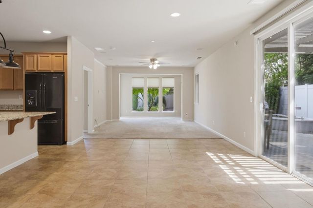 1283 Shady Pines St, Manteca, CA 95336
