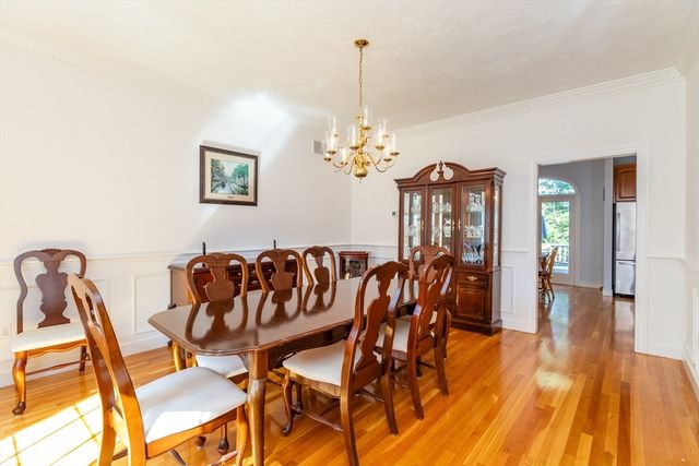 25 Windsor Dr, Foxboro, MA 02035