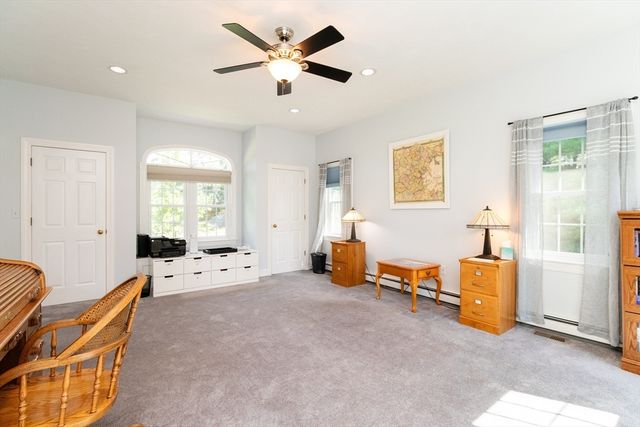 25 Windsor Dr, Foxboro, MA 02035