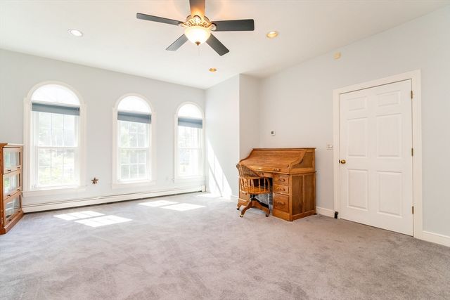 25 Windsor Dr, Foxboro, MA 02035