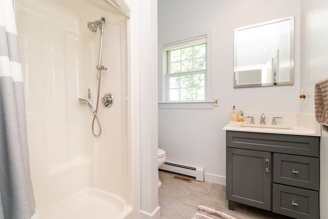 25 Windsor Dr, Foxboro, MA 02035