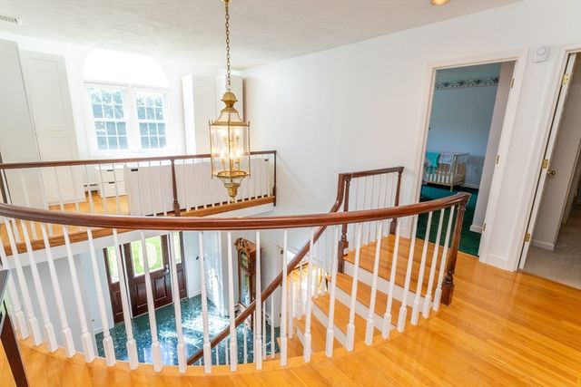 25 Windsor Dr, Foxboro, MA 02035
