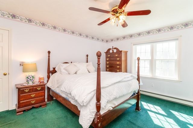 25 Windsor Dr, Foxboro, MA 02035