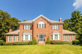 25 Windsor Dr, Foxboro, MA 02035