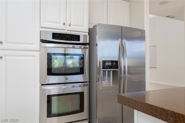 8528 Estrelita Drive, Las Vegas, NV 89128