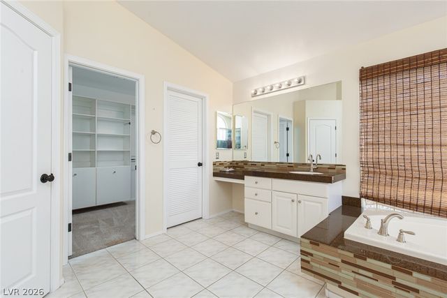 8528 Estrelita Drive, Las Vegas, NV 89128