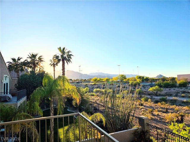 8528 Estrelita Drive, Las Vegas, NV 89128