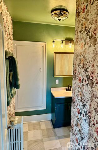 304 Scenic Way, Kent, WA 98030