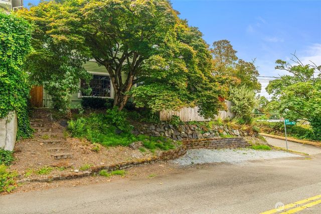 304 Scenic Way, Kent, WA 98030