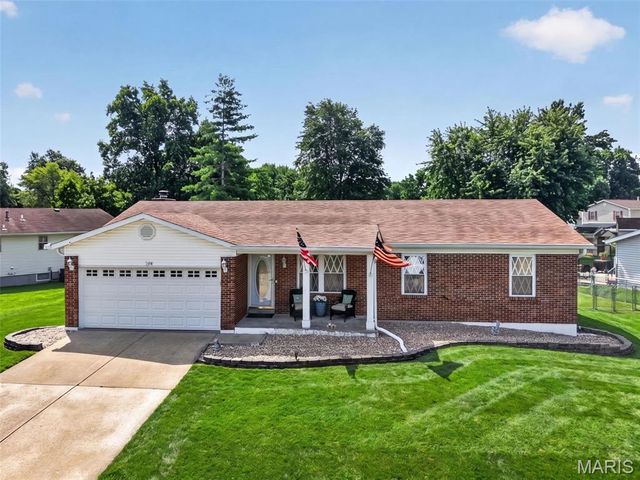 108 Sunny Hill Boulevard, St Peters, MO 63376