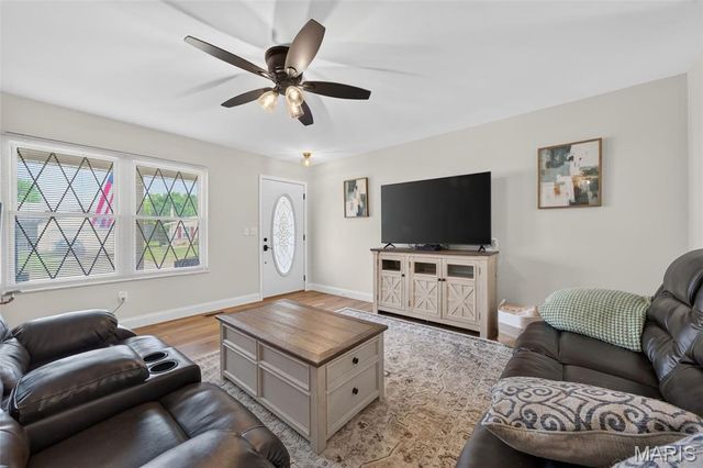 108 Sunny Hill Boulevard, St Peters, MO 63376