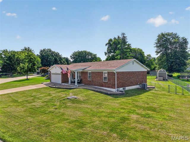 108 Sunny Hill Boulevard, St Peters, MO 63376