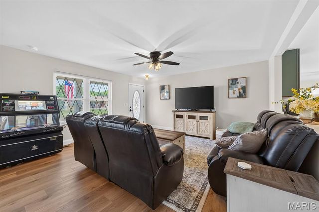 108 Sunny Hill Boulevard, St Peters, MO 63376