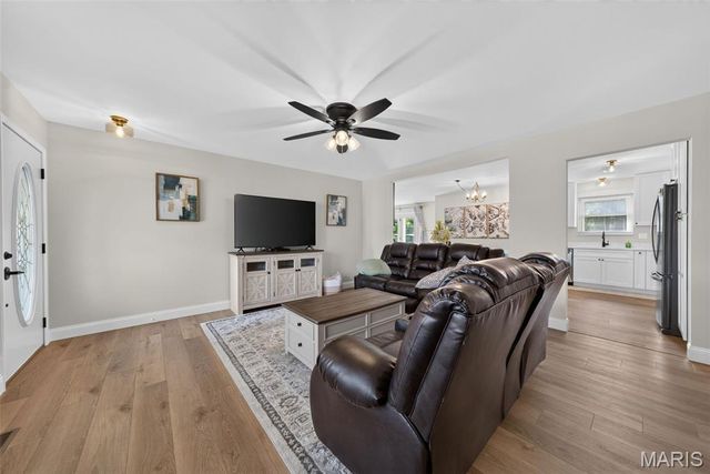 108 Sunny Hill Boulevard, St Peters, MO 63376