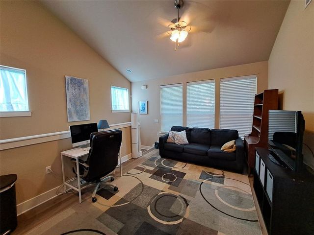 1601 Miriam Ave 311, Austin, TX 78702