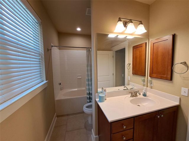 1601 Miriam Ave 311, Austin, TX 78702