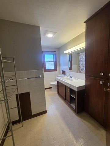 239 W WATER STREET, Brillion, WI 54110