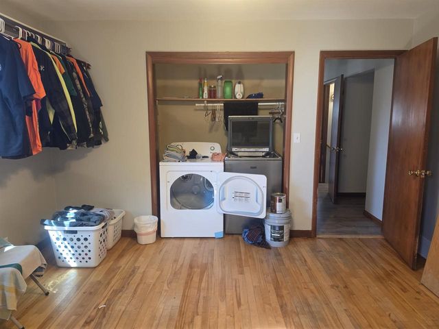 239 W WATER STREET, Brillion, WI 54110