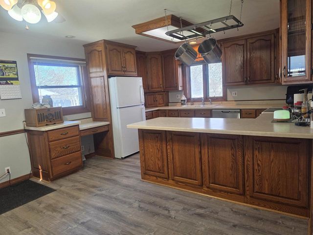 239 W WATER STREET, Brillion, WI 54110