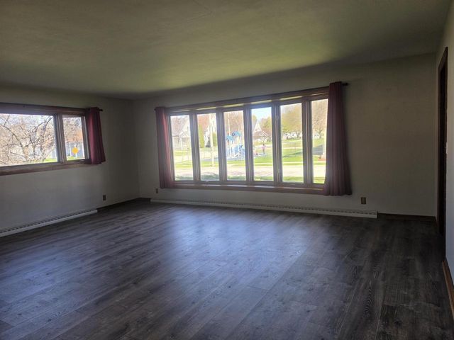 239 W WATER STREET, Brillion, WI 54110