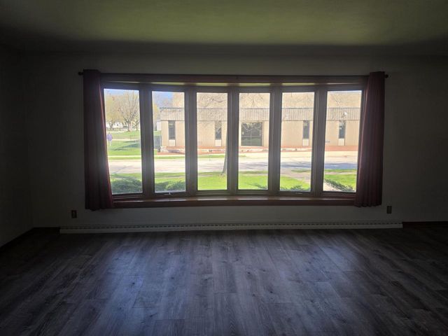 239 W WATER STREET, Brillion, WI 54110