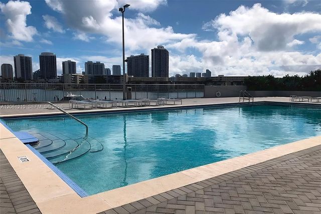 18081 Biscayne Boulevard 1805, Aventura, FL 33160
