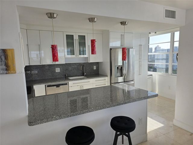 18081 Biscayne Boulevard 1805, Aventura, FL 33160