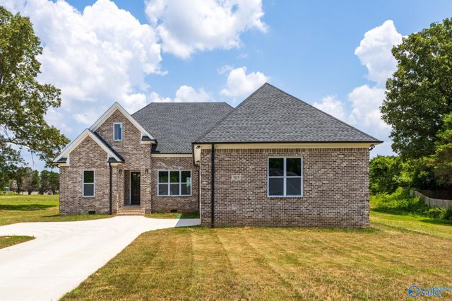 305 Golden Harvest Drive, New Market, AL 35761