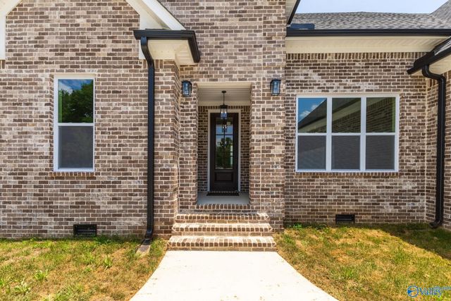 305 Golden Harvest Drive, New Market, AL 35761
