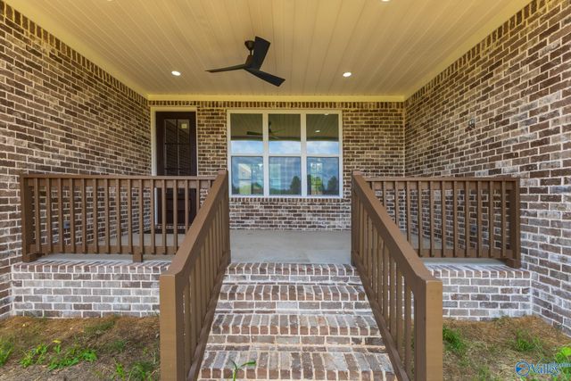 305 Golden Harvest Drive, New Market, AL 35761