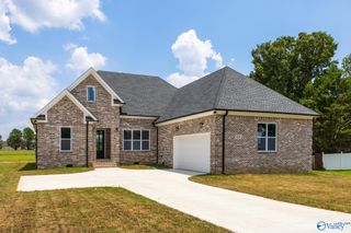 305 Golden Harvest Drive, New Market, AL 35761